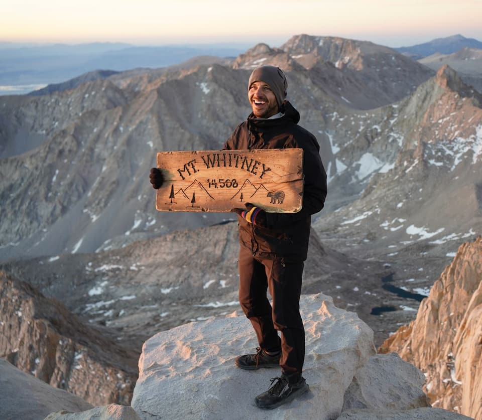 the summit sign